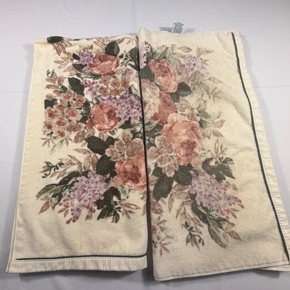 Croscill Home Fashions Vintage Floral Rose Lilac Cotton Hand Towel Cream Bundle